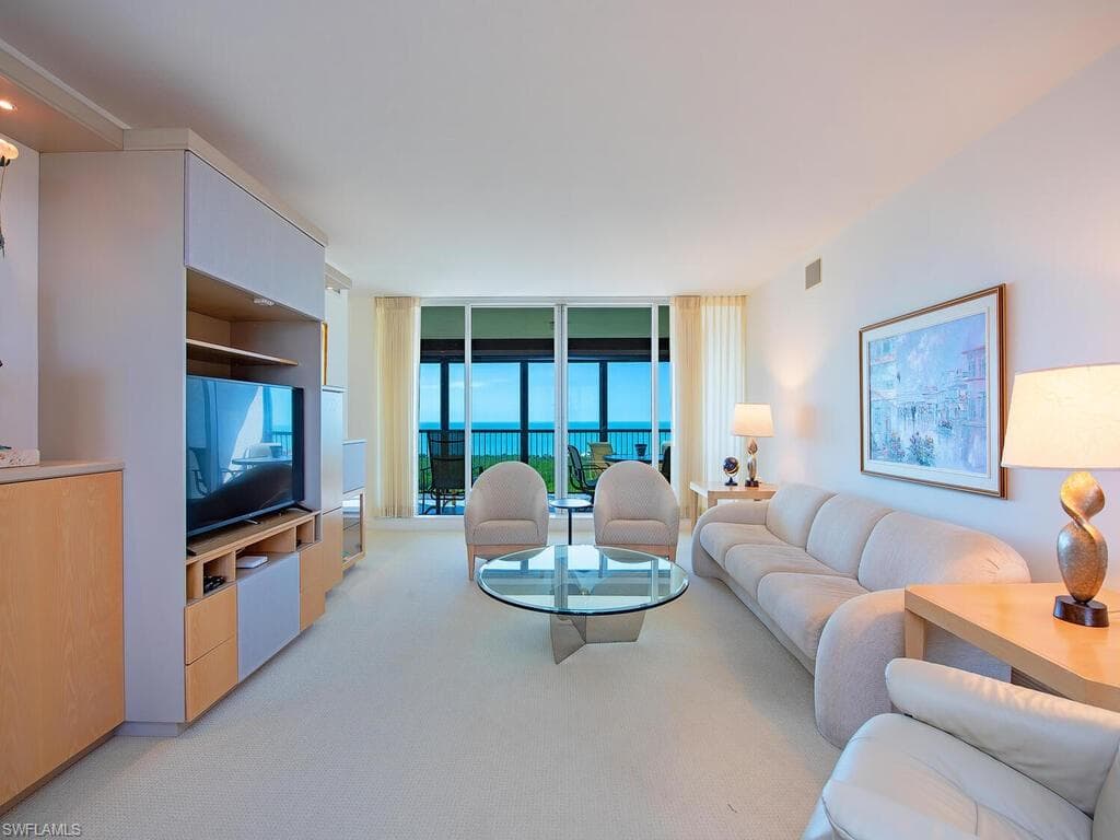 7225 Pelican Bay Blvd #1703, Naples, photo 2