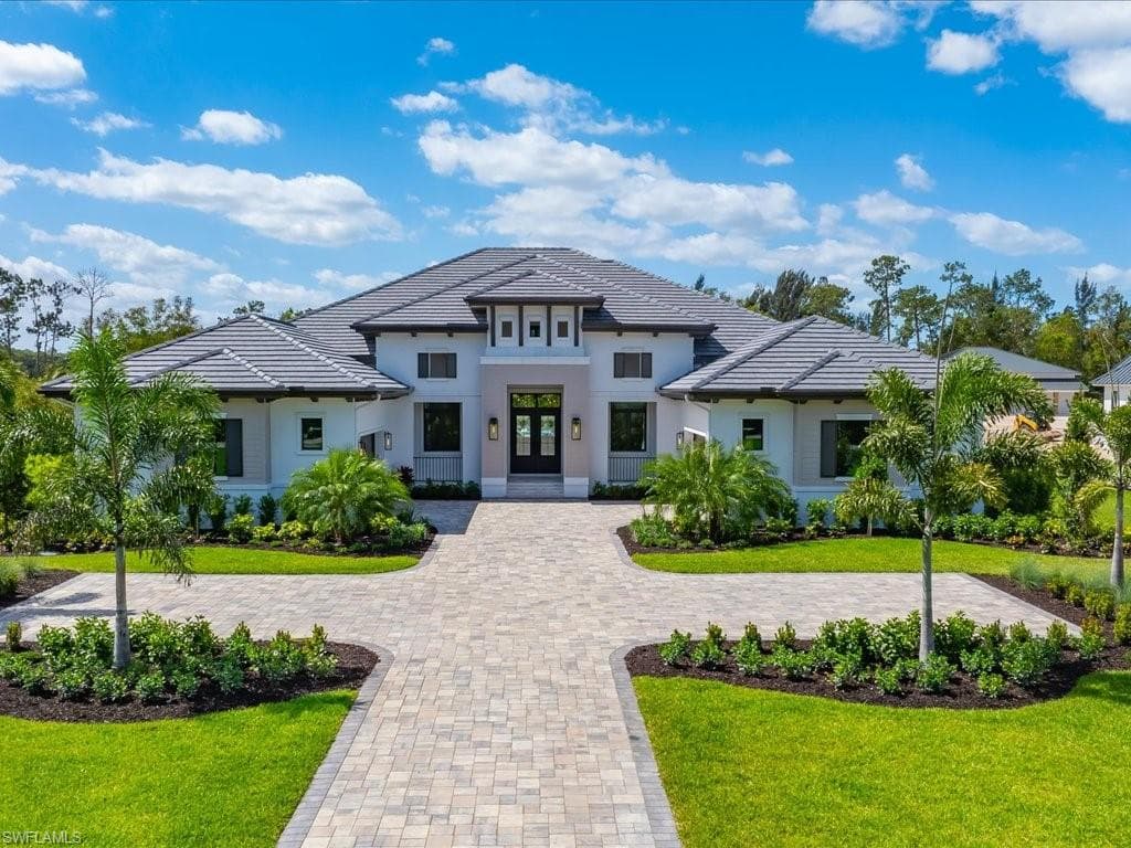 6462 Daniels Rd, Naples