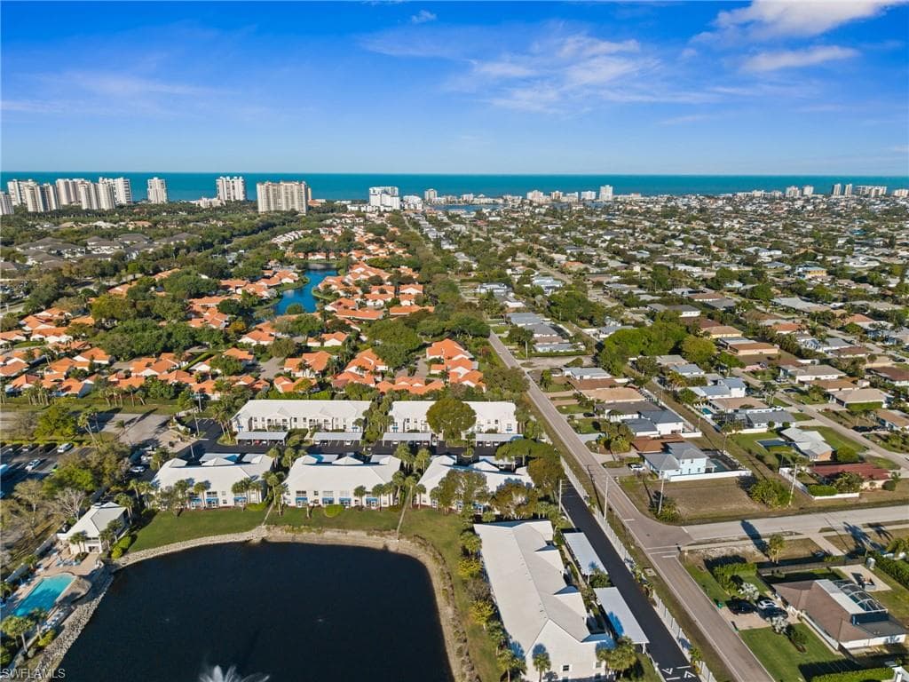 822 Gulf Pavilion Dr #201, Naples, photo 2