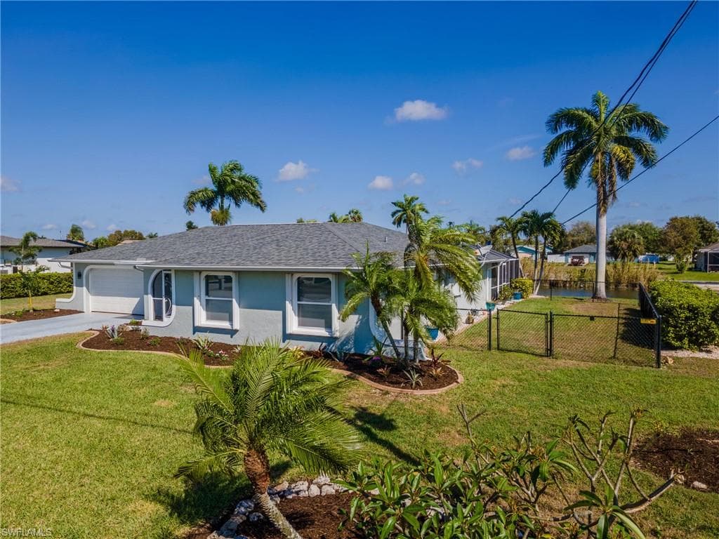 2213 4th St, Cape Coral, photo 3