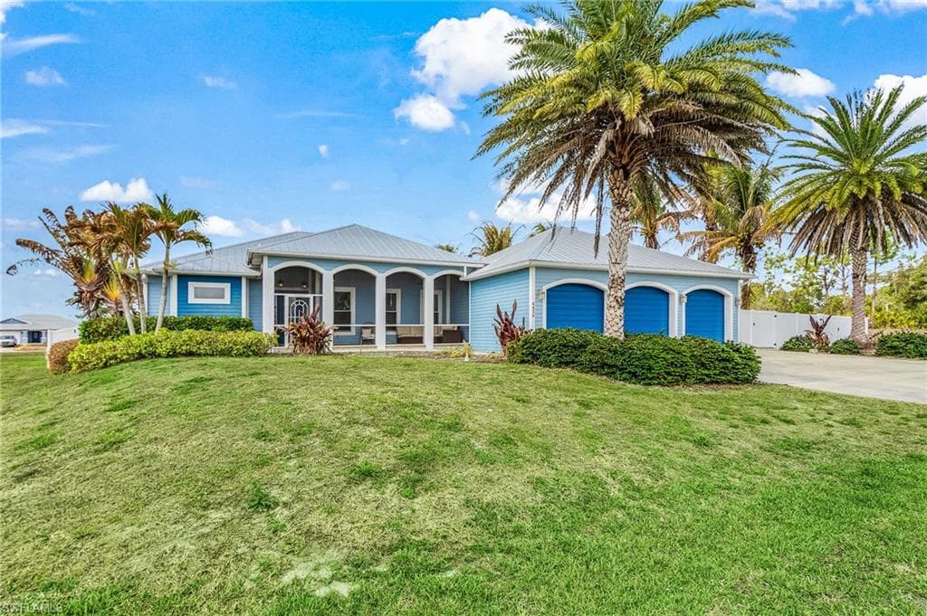 4438 11th Pl, Cape Coral
