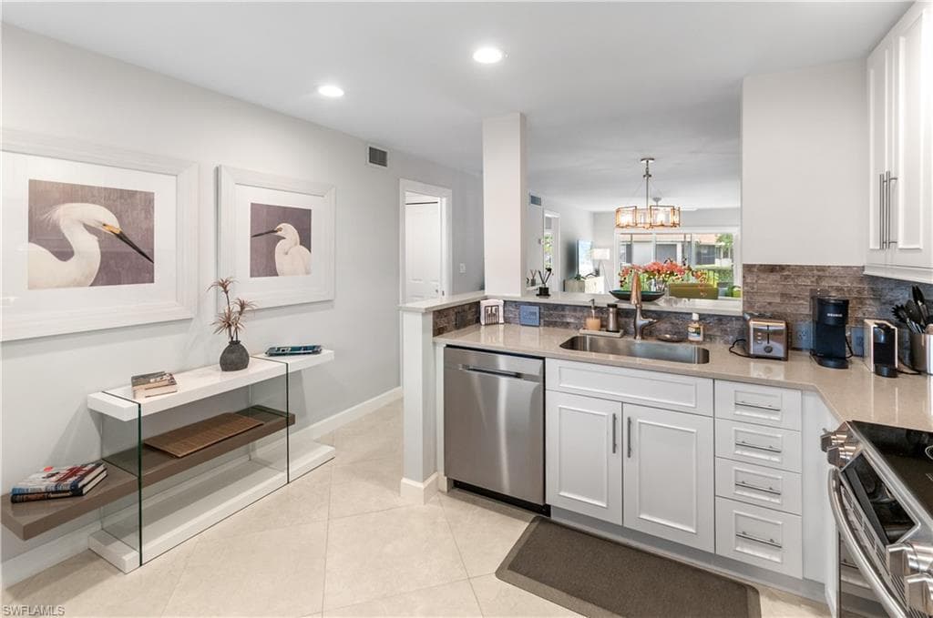 3150 Binnacle Dr #209 - 2j, Naples, photo 3