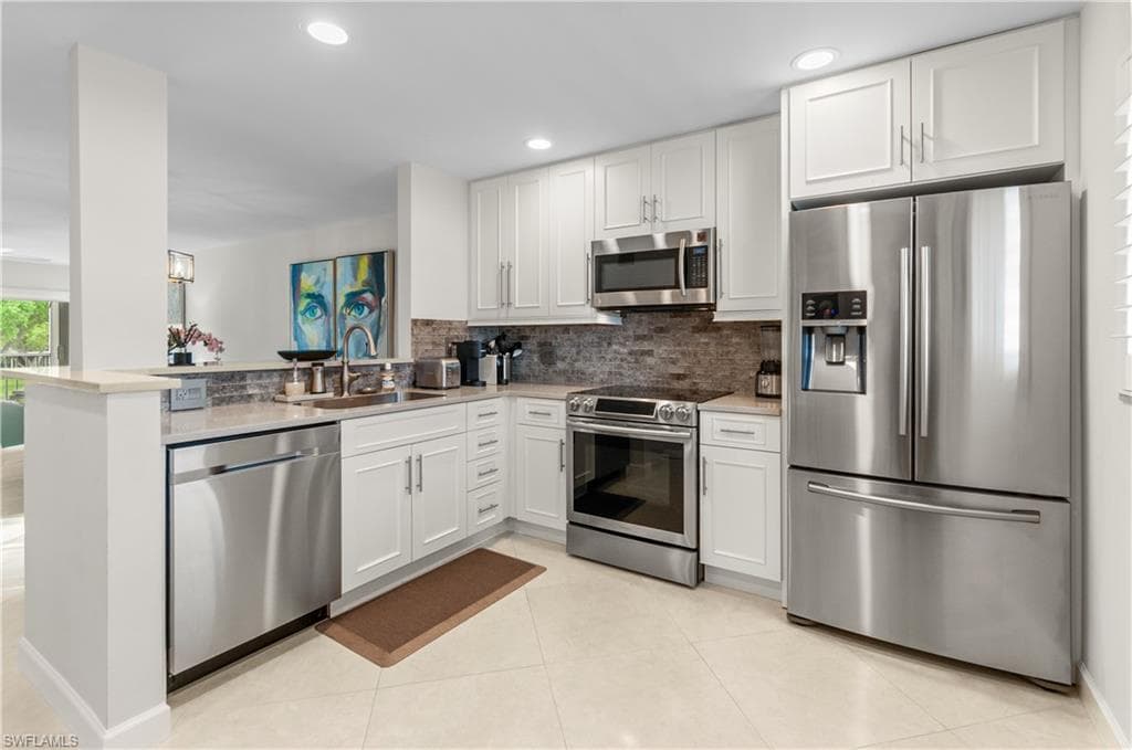 3150 Binnacle Dr #209 - 2j, Riviera at Moorings