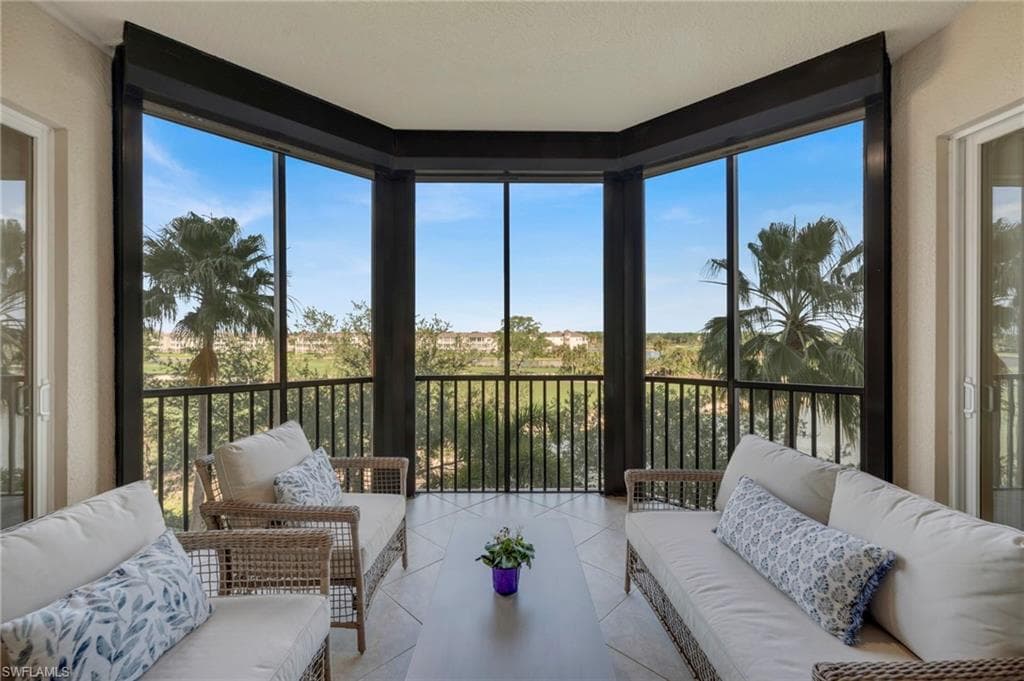 580 El Camino Real #3402, Naples