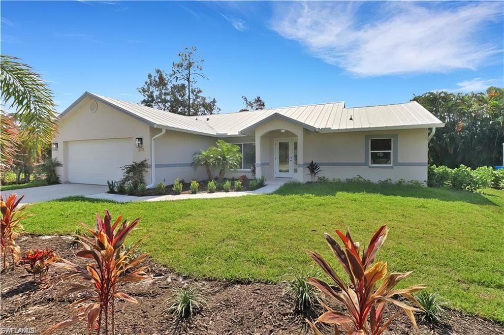 270 Madison Dr, Naples, photo 2