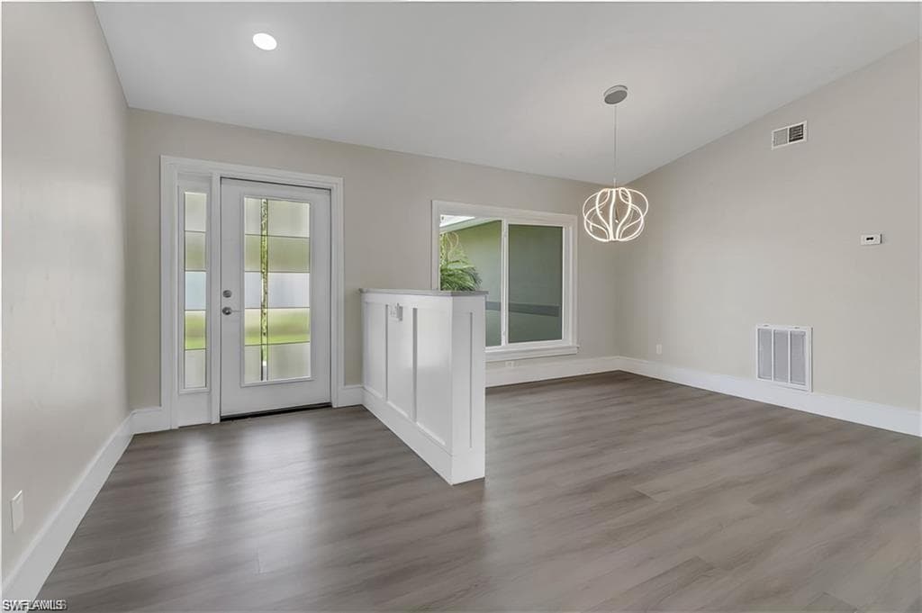 270 Madison Dr, Naples, photo 3