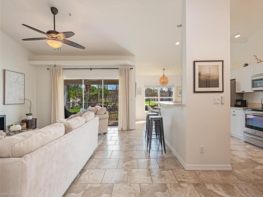 2880 Cypress Trace Cir #202, Naples, photo 2