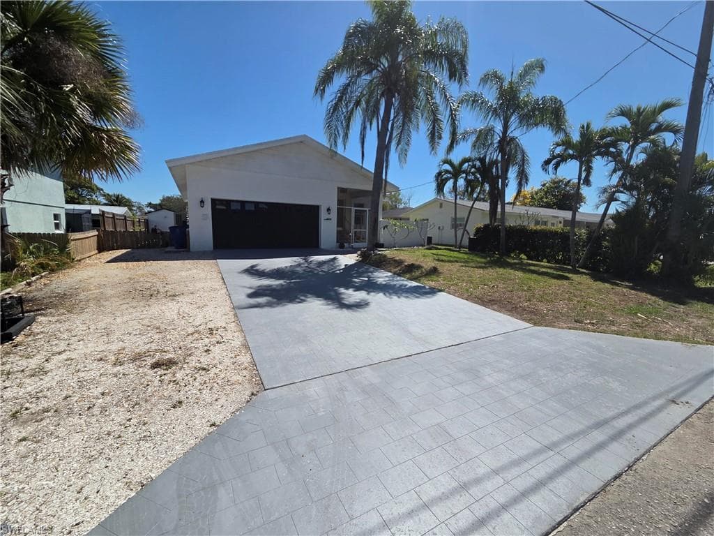 27312 Gasparilla Dr, Bonita Springs, photo 3