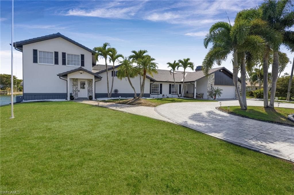 29 10th Ave, Cape Coral