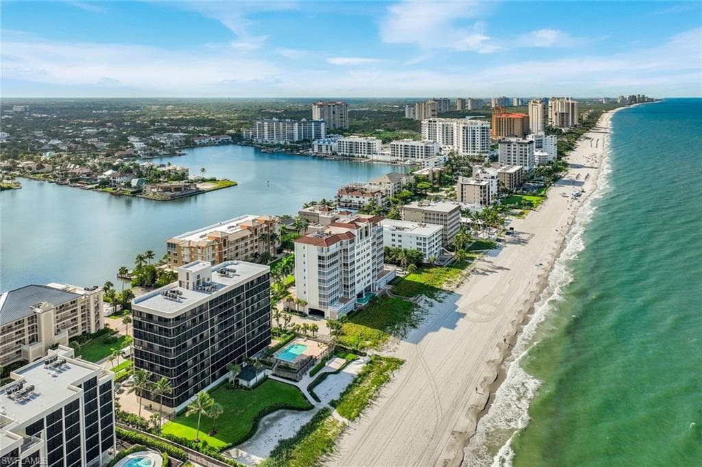 9653 Gulf Shore Dr #303, Naples, photo 2