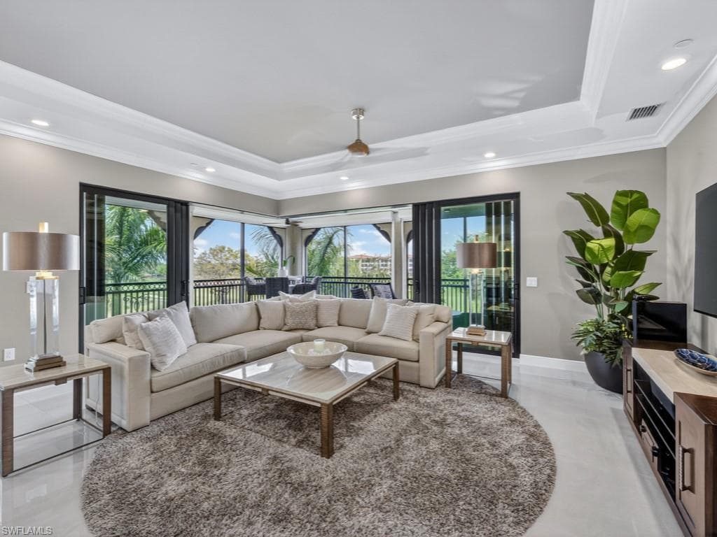 16371 Viansa Way #201, Naples, photo 2