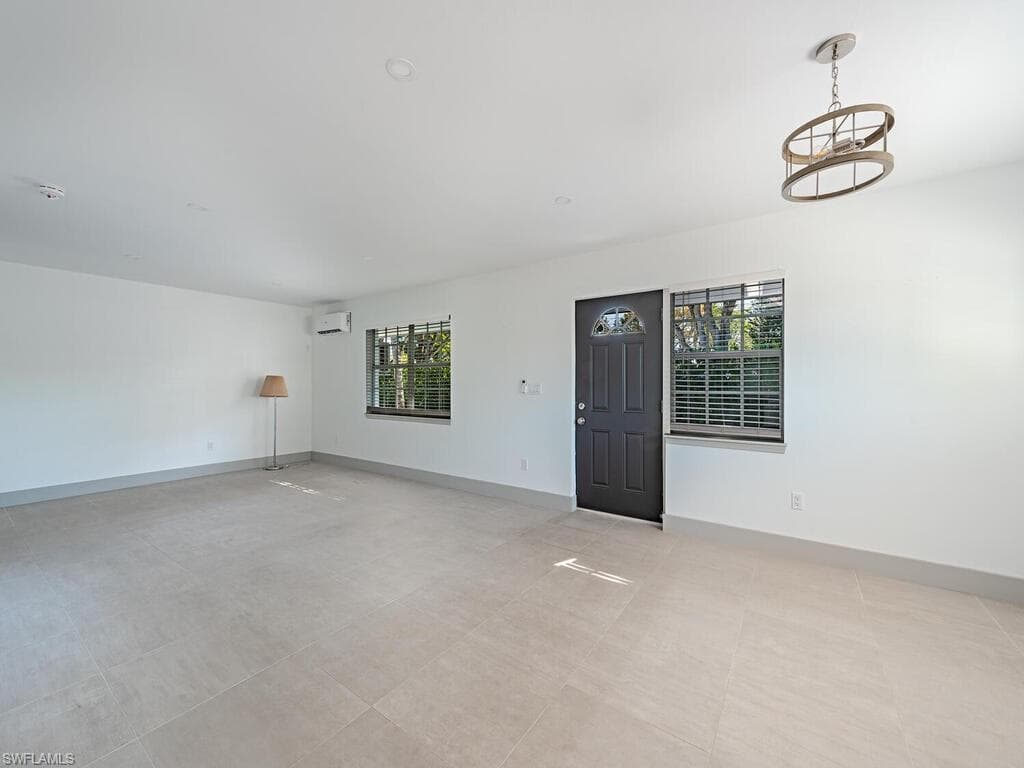2836 Bayview Dr, Naples, photo 3