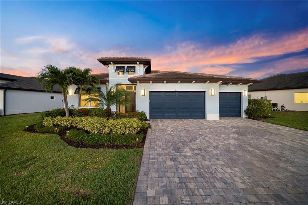 3721 Sapphire Cove Cir, Naples