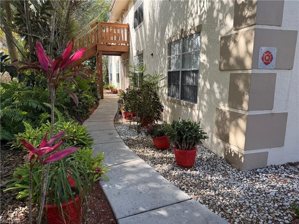 5352 16th Pl #g2, Naples