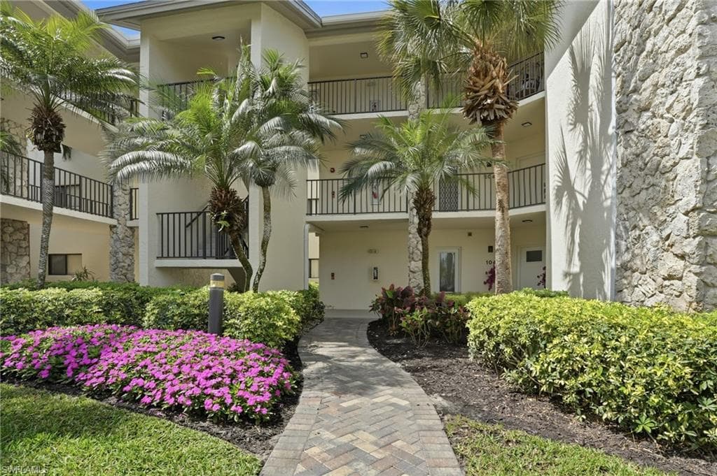 764 Eagle Creek Dr #103, Naples, photo 2
