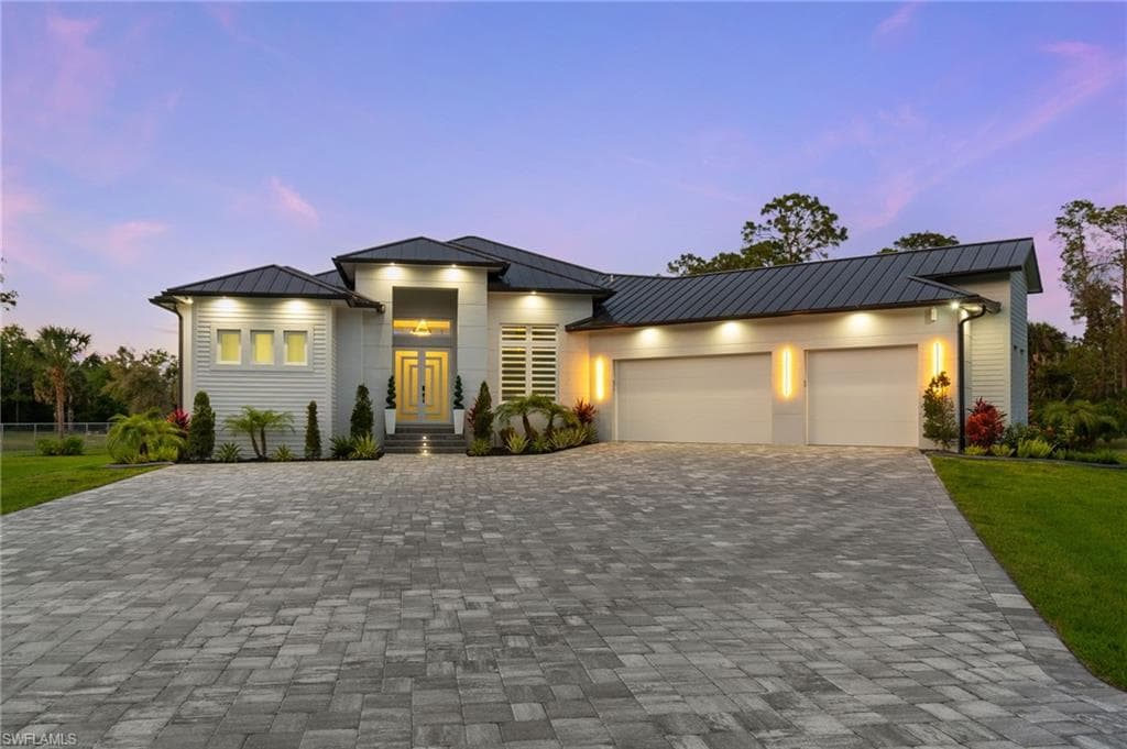 431 16th Ave, Naples