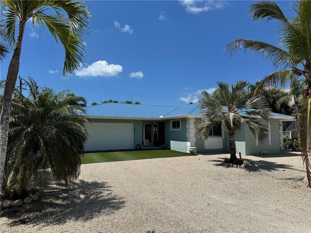 240 Southwinds Dr, Sanibel