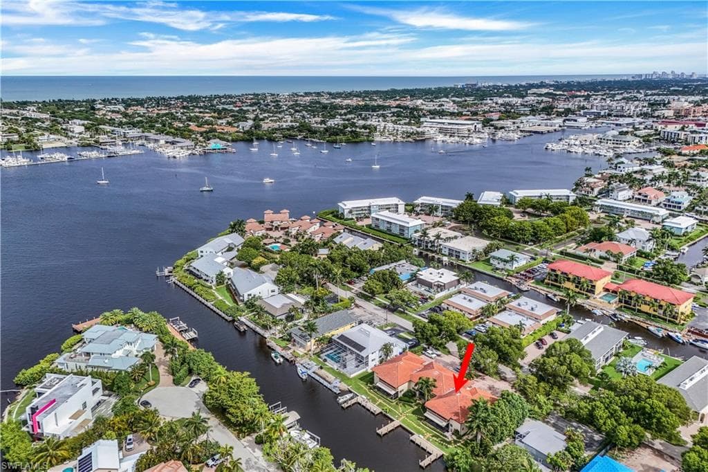 1390 Chesapeake Ave #1390, Naples