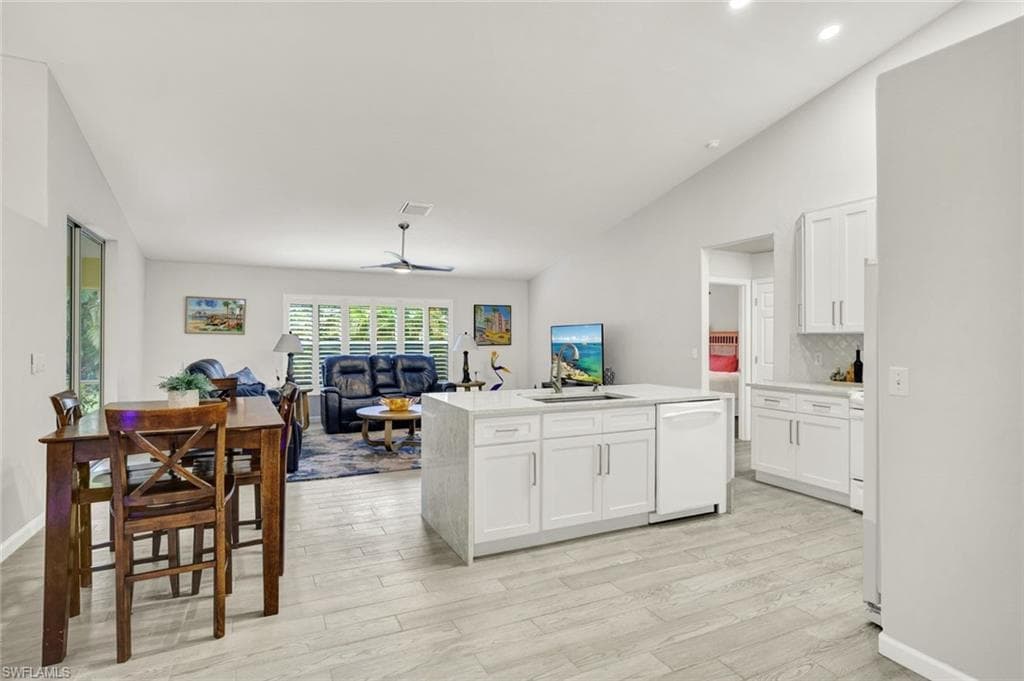 9820 Alhambra Ln, Bonita Springs, photo 3