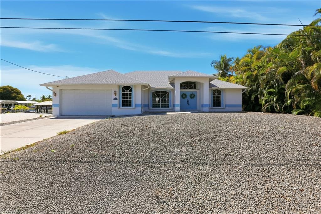 3715 Manatee Dr, St. James City, photo 2