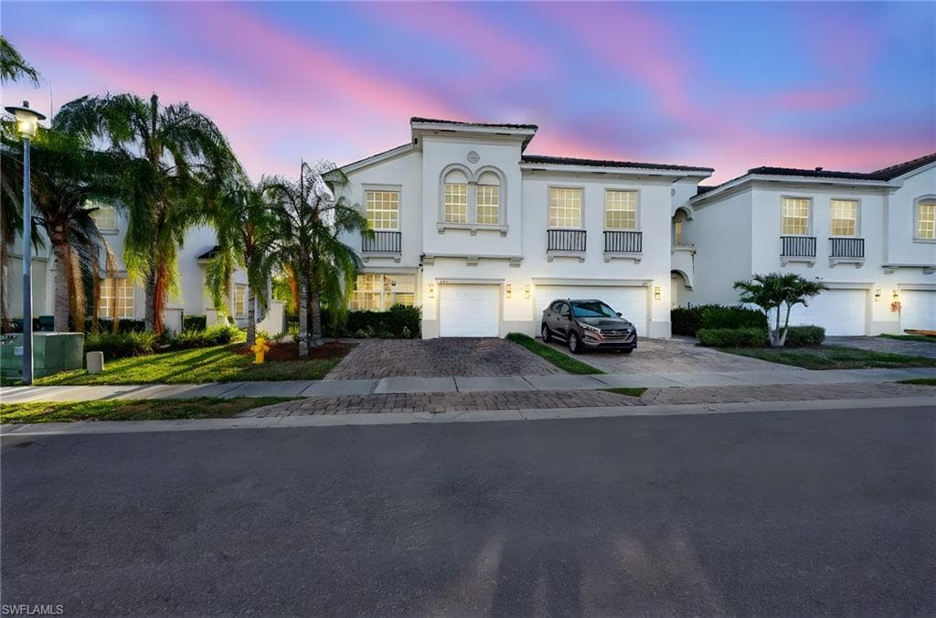 7005 Romana Way #1701, Naples, photo 2