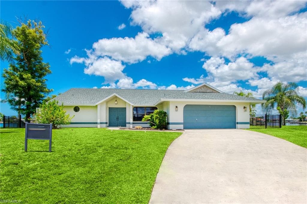 5004 5th Pl, Cape Coral