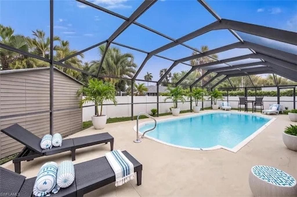 225 Pebble Beach Cir, Naples, photo 2