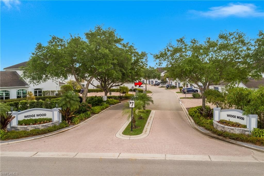 5959 Sand Wedge Ln #403, Naples, photo 2