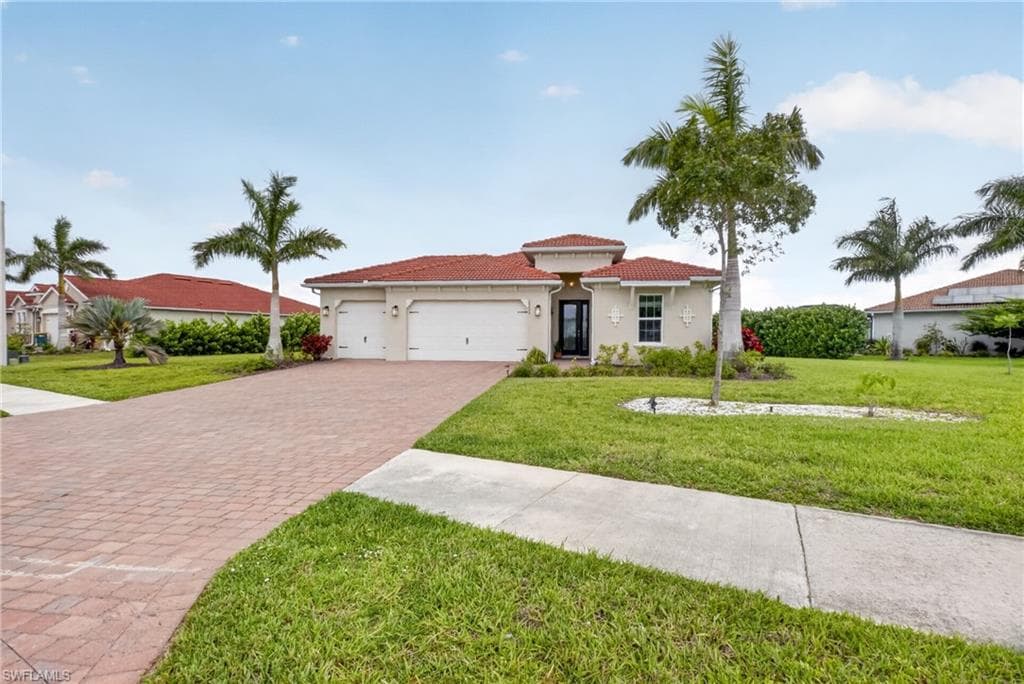 18698 Royal Hammock Blvd, Naples