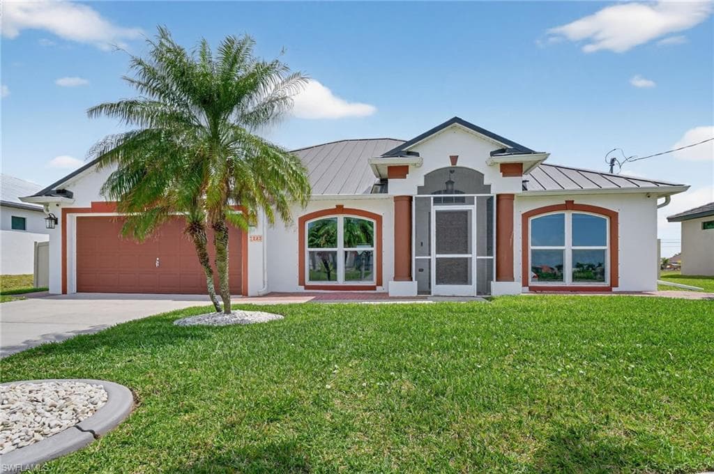 1223 40th Pl, Cape Coral