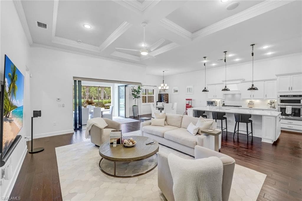 9403 Surfbird Ct, Naples