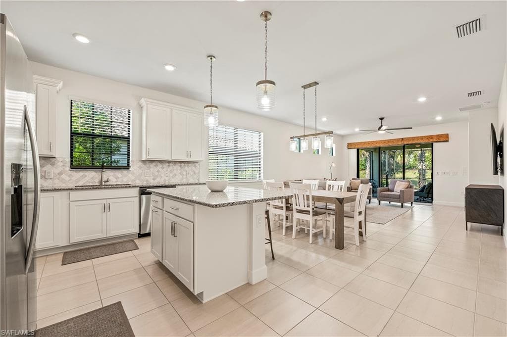 12350 Canal Grande Dr, Fort Myers, photo 3