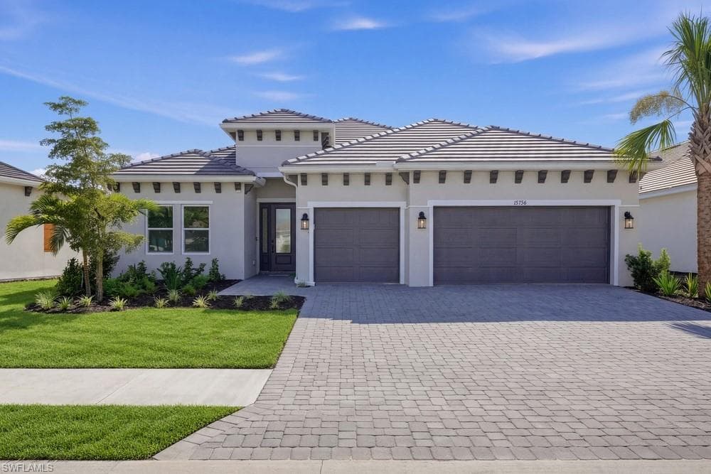15756 Modena St, Naples