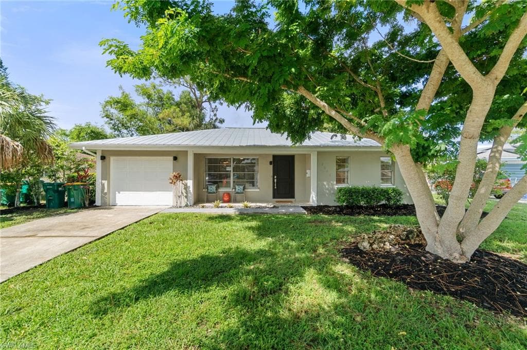 3543 Corana Way, Naples