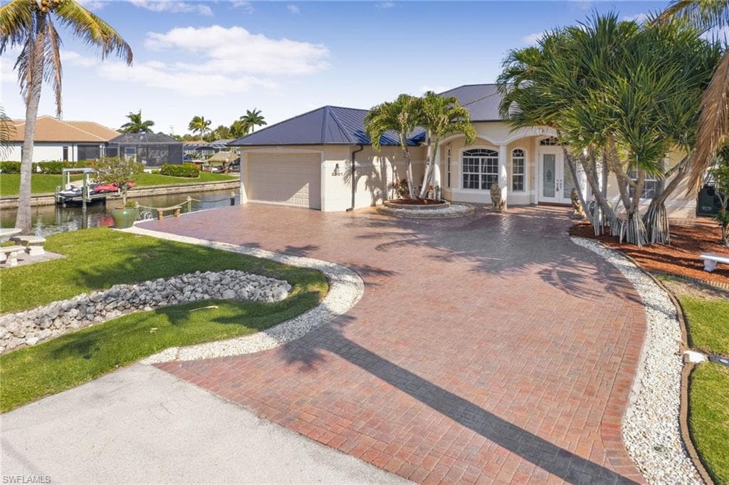 2501 19th Pl, Cape Coral, photo 2