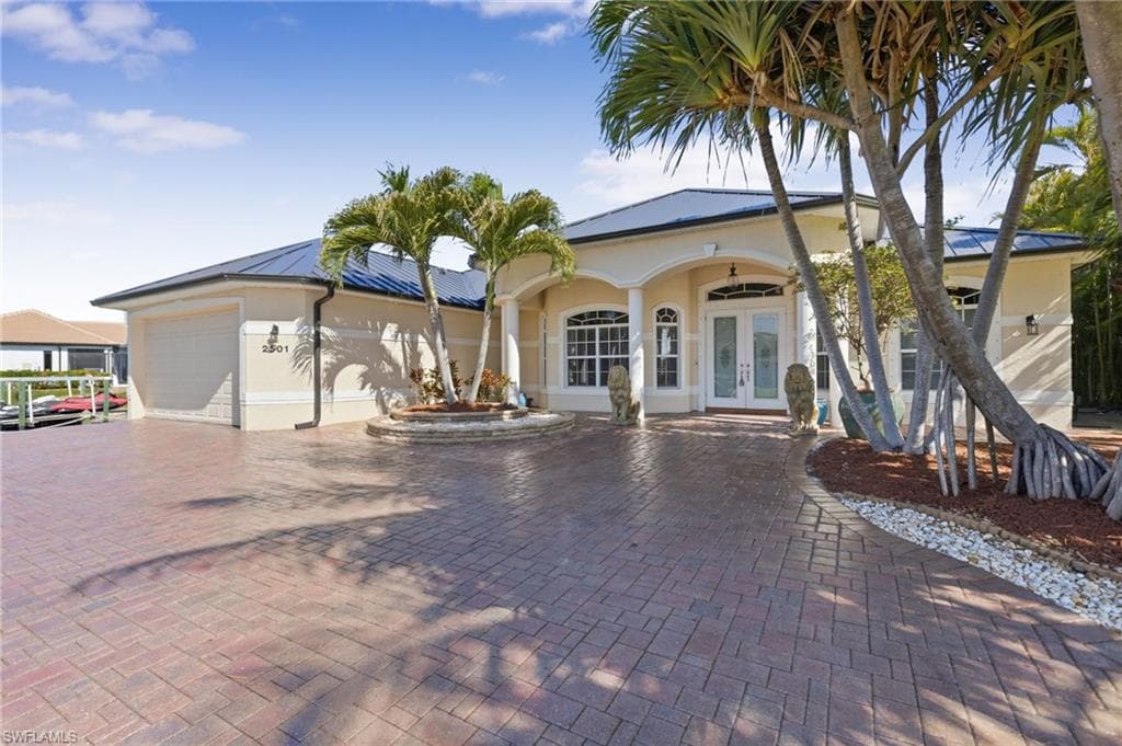 2501 19th Pl, Cape Coral