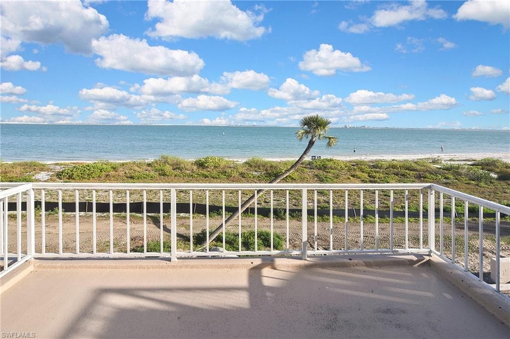 200 Periwinkle Way #225, Sanibel, photo 2