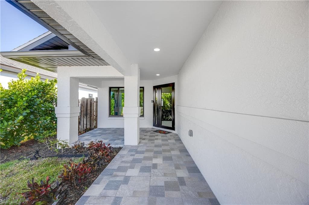 841 91st Ave, Naples, photo 2