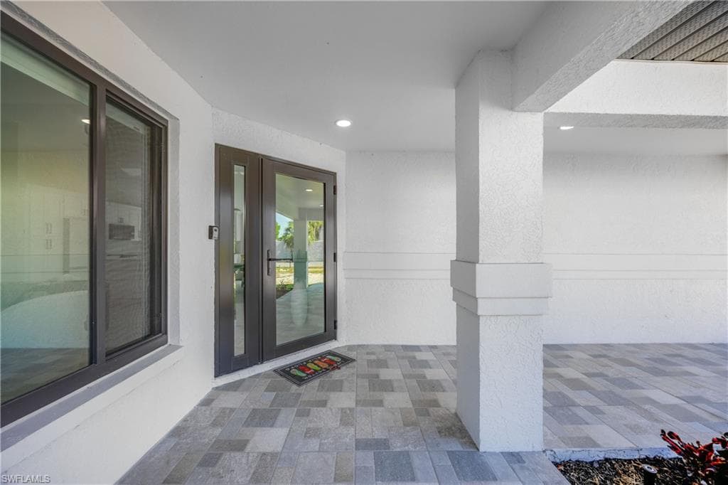 841 91st Ave, Naples, photo 3
