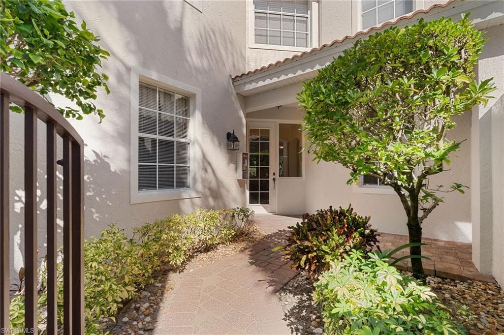 20201 Burnside Pl #101, Estero, photo 3