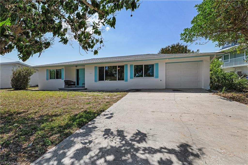 7815 Bocilla Ln, Bokeelia, photo 2