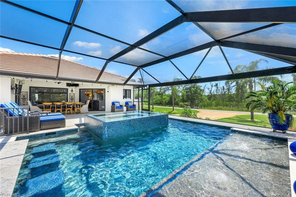 999 East Valley Dr, Bonita Springs, photo 2