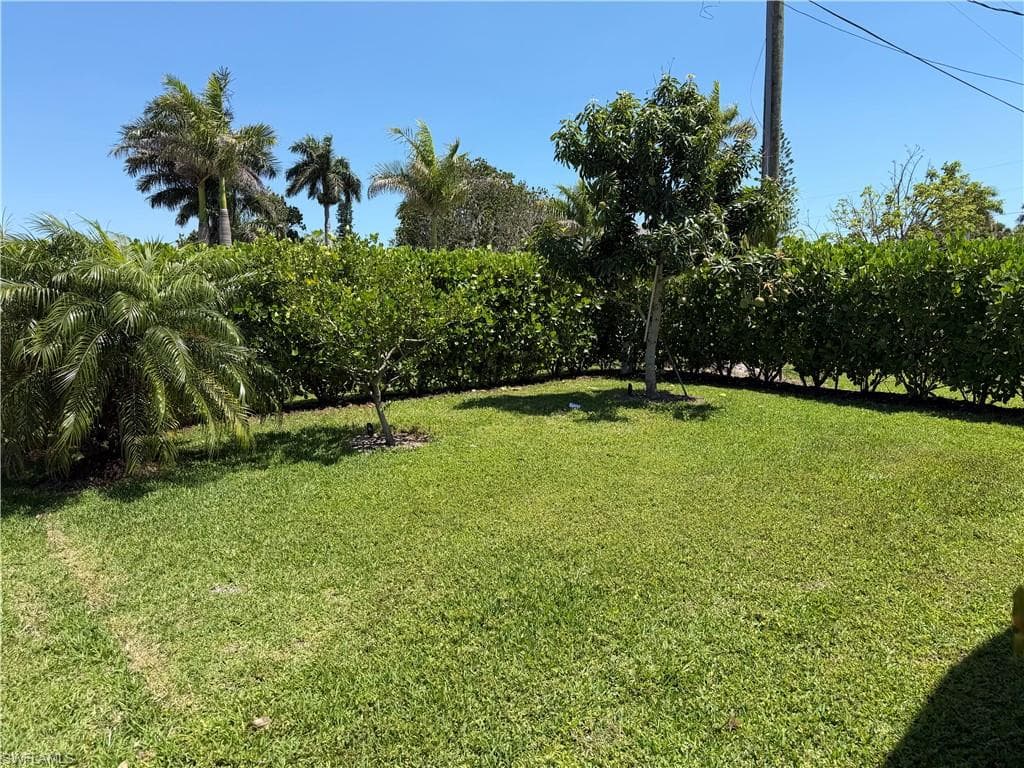 112 Capri Blvd, Naples, photo 3