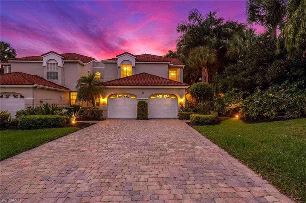 1505 Clermont Dr #b202, Naples