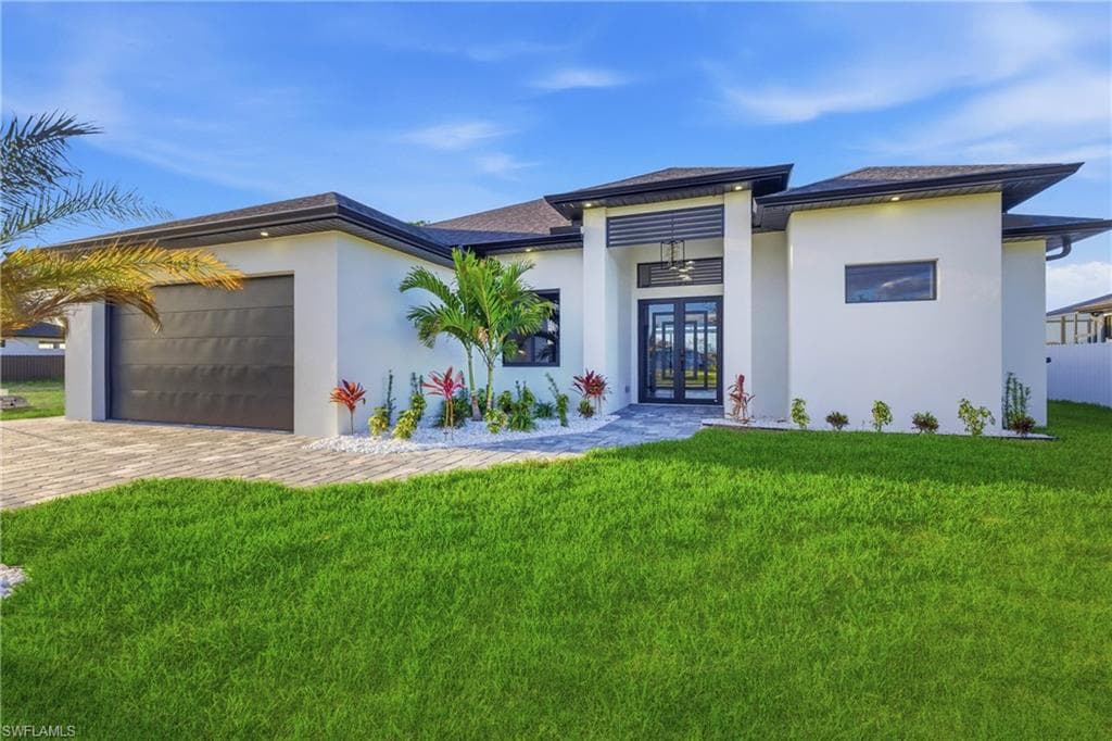 1031 1st Ter, Cape Coral, photo 2