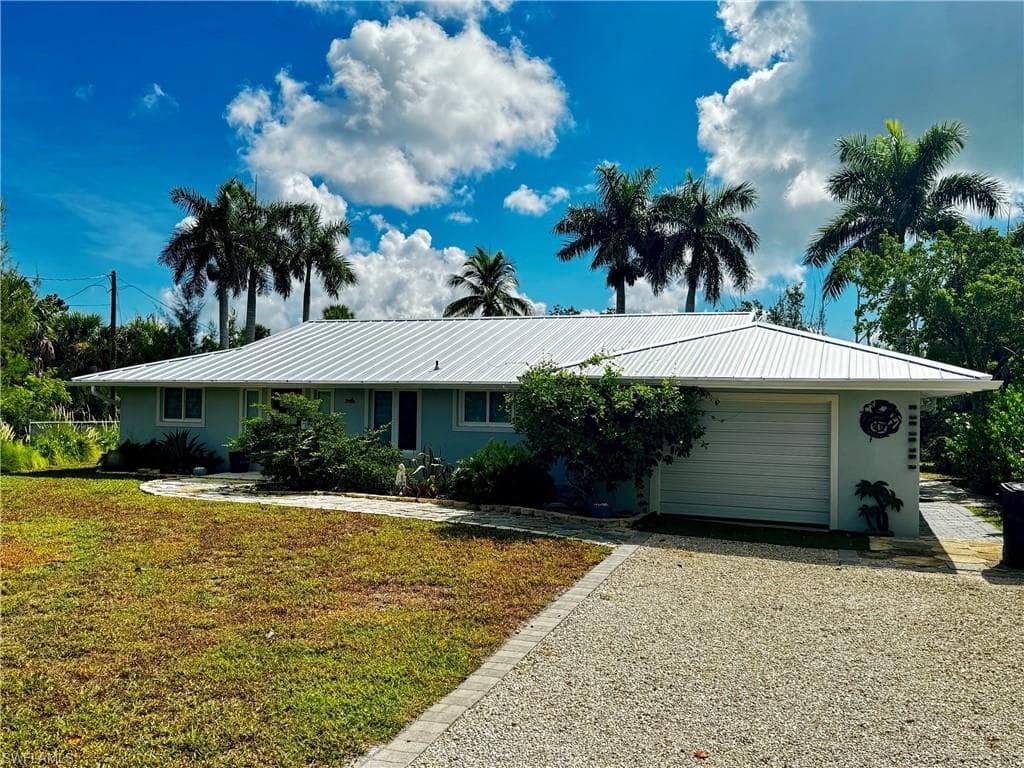 1874 Ibis Ln, Sanibel