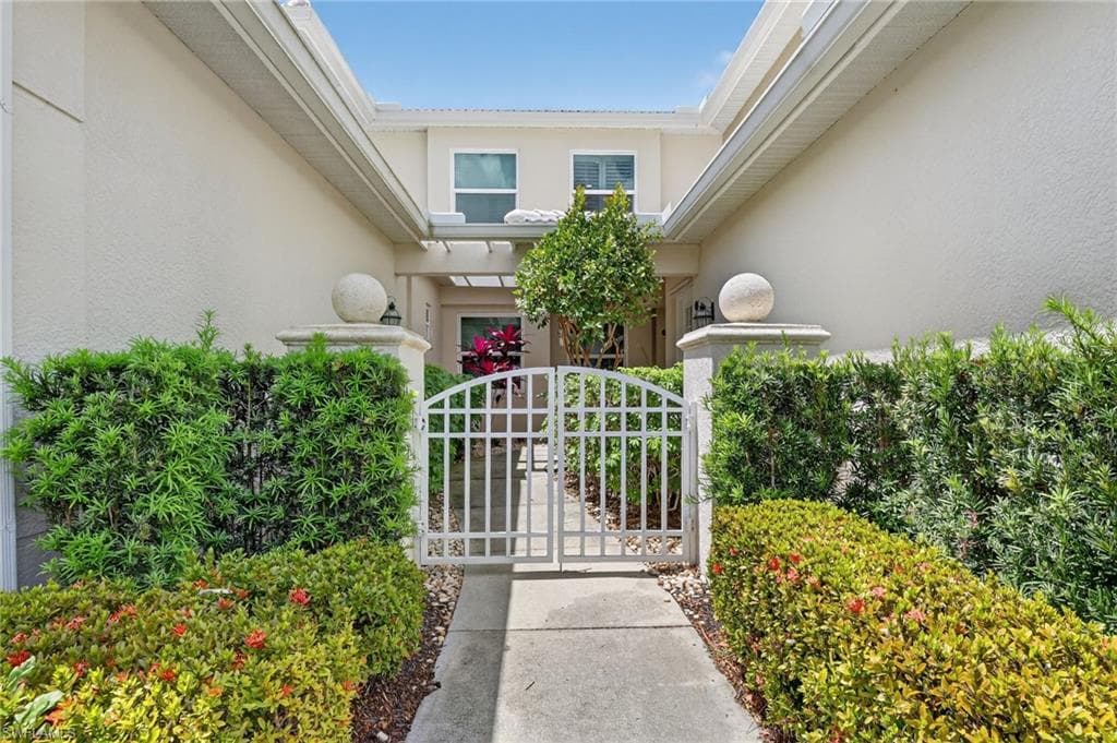 4655 Hawks Nest Way #202, Naples, photo 3