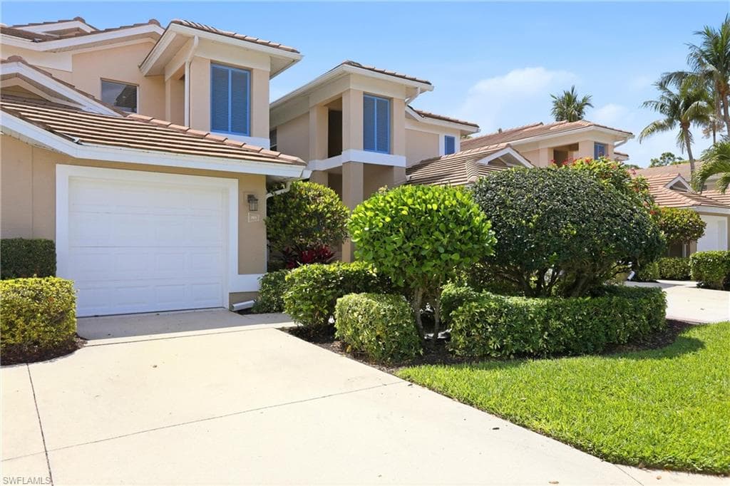 817 Carrick Bend Cir #201, Naples