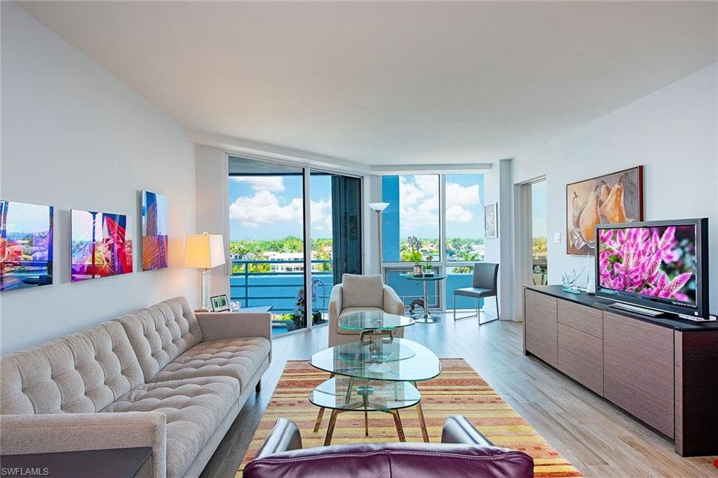 4751 Gulf Shore Blvd #704, Naples