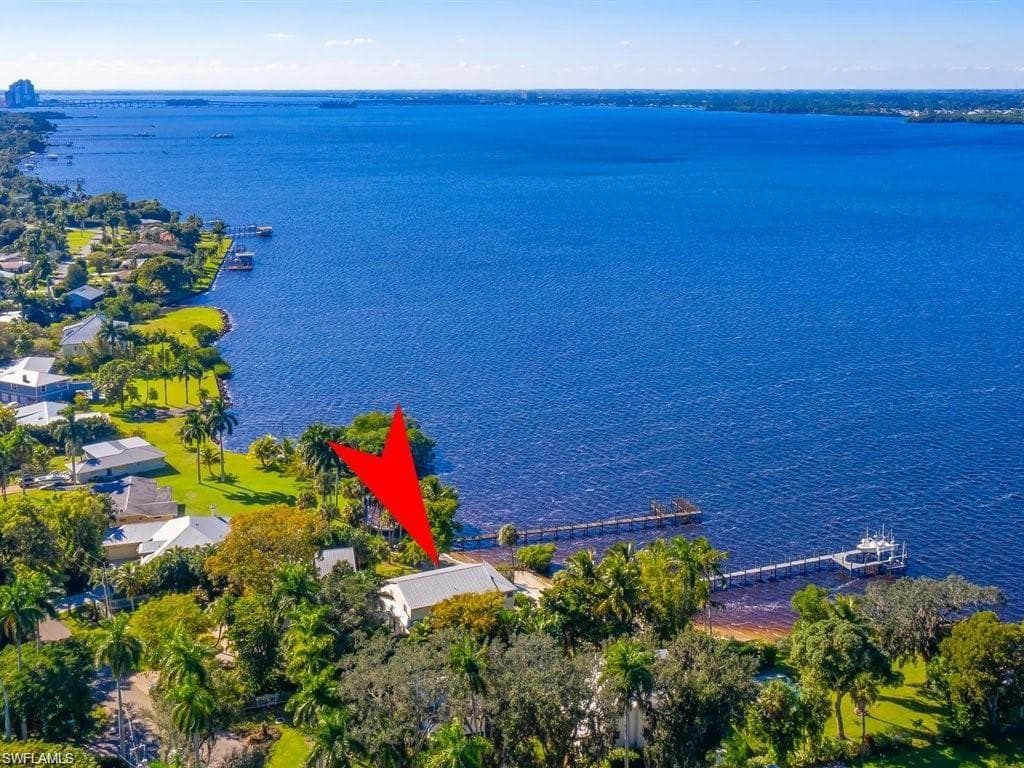 100 Fairview Ave, Fort Myers, photo 3